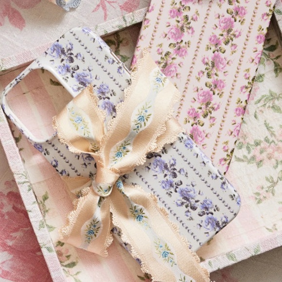 LoveShackFancy Accessories Loveshackfancy X Minnie And Emma Iphone